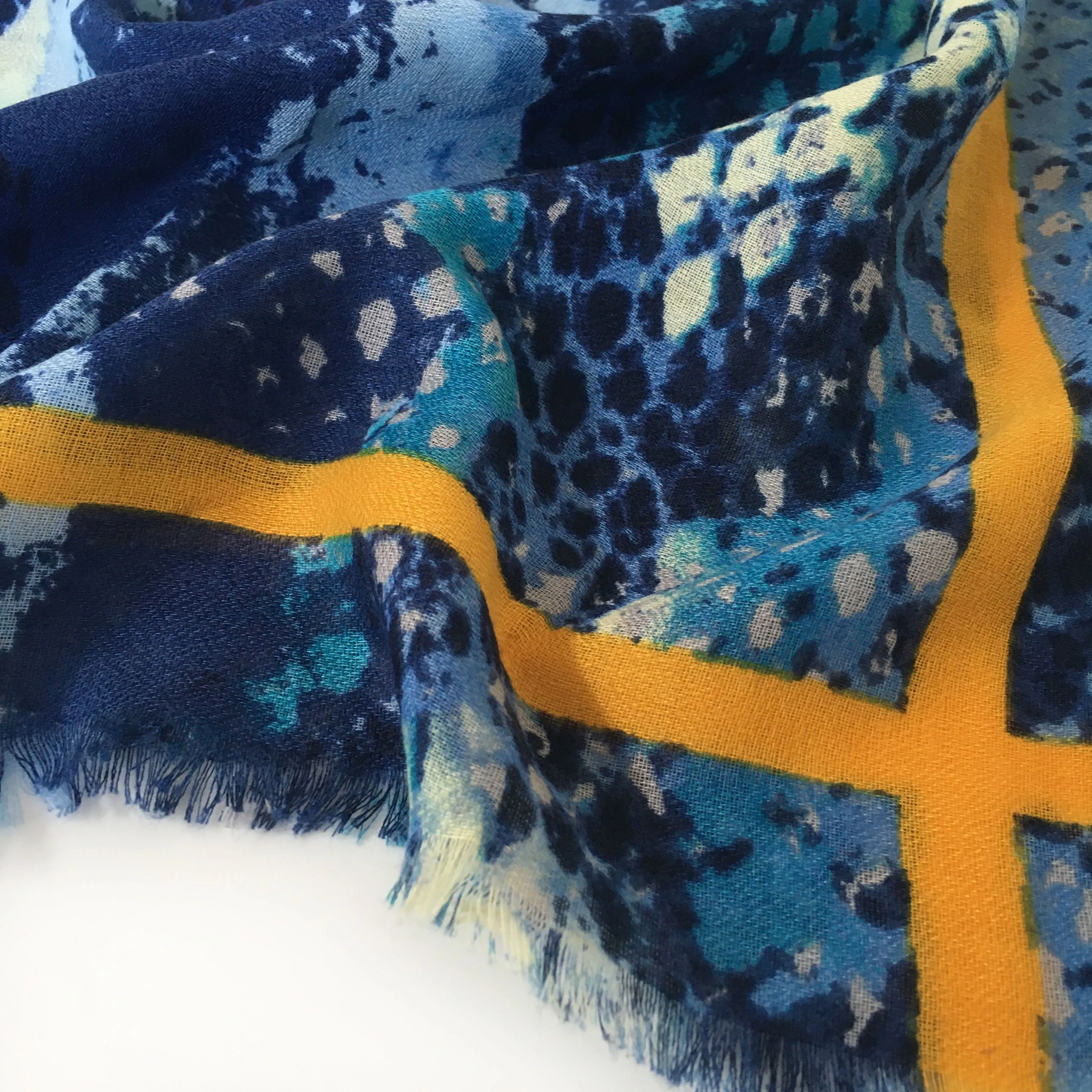 LARGE BLUE SNAKESKIN PRINT SHAWL SCARF WITH STRIPE