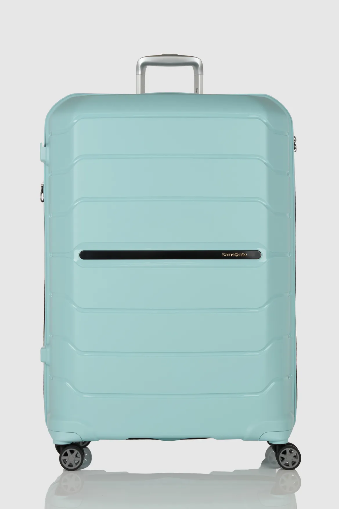 Oc2lite 81cm Suitcase