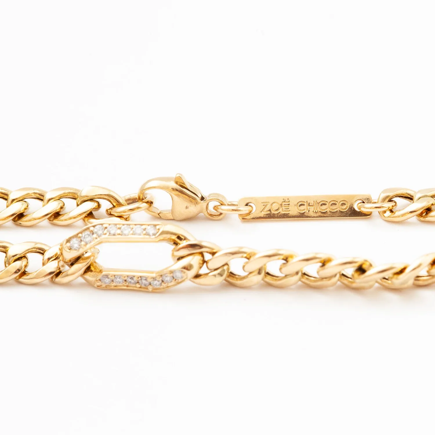 Pavé Oval Link on Medium Curb Chain Bracelet