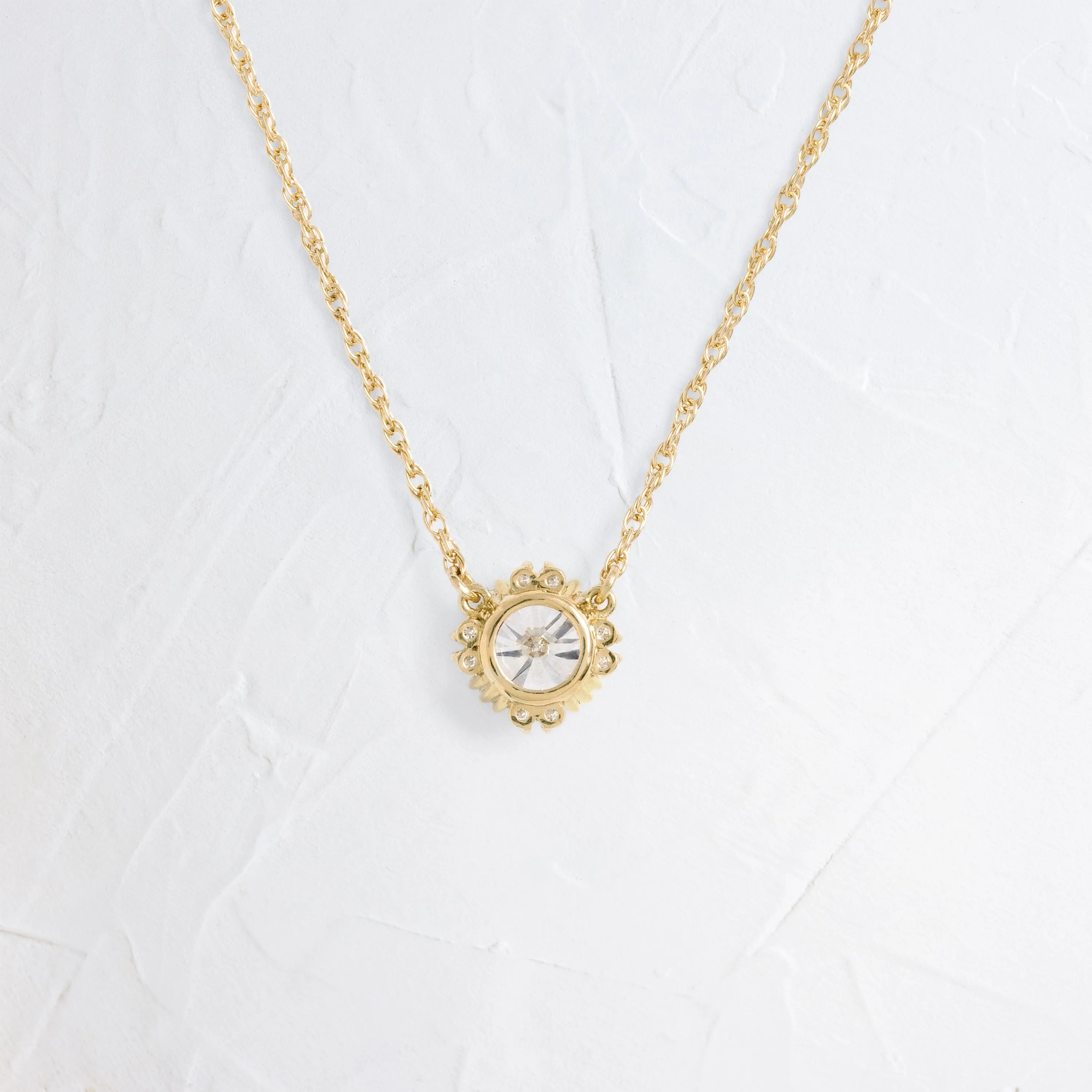 Threaded Necklace with Halo, 0.7ct. Champagne Diamond - Edition 2