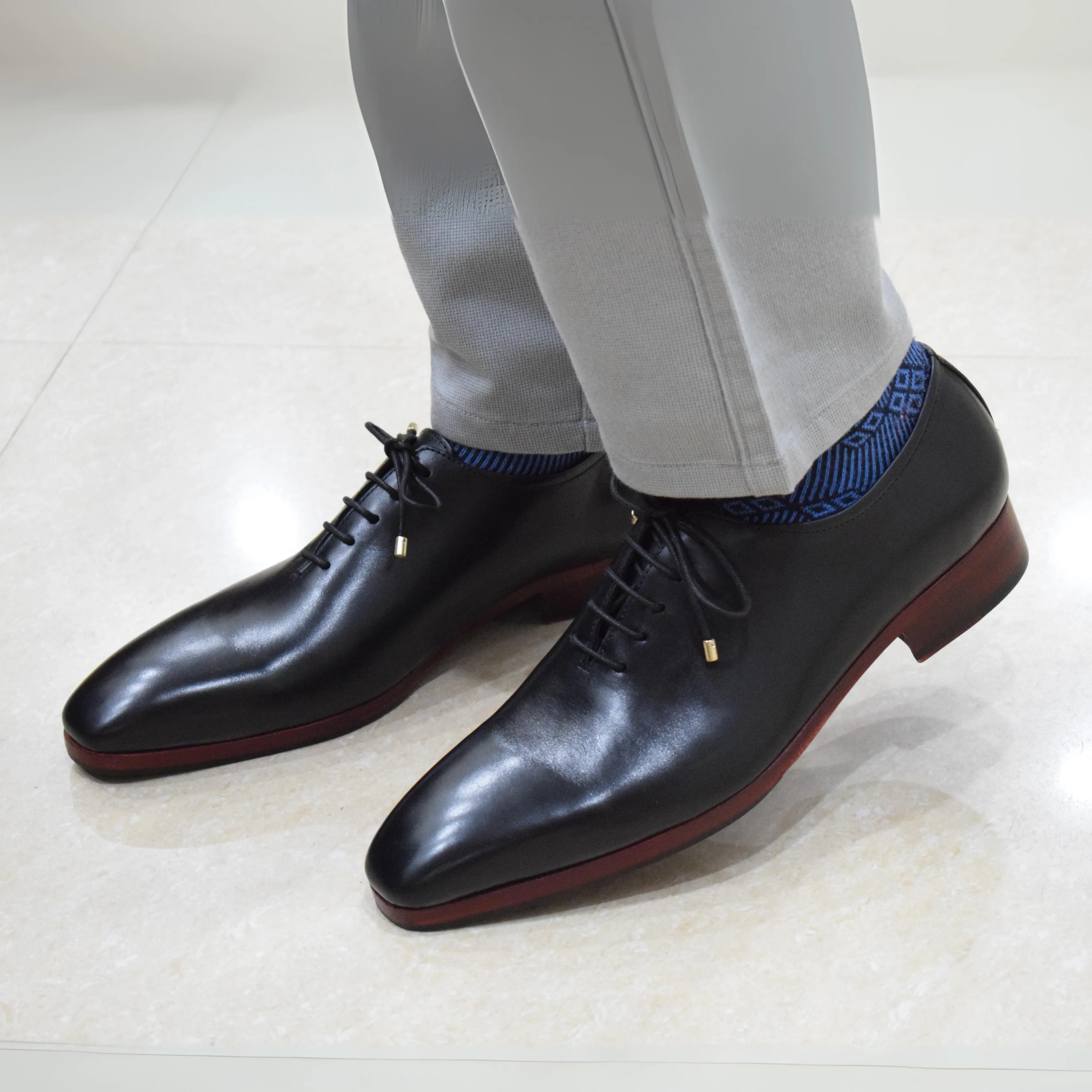 Wholecut Oxford - Black